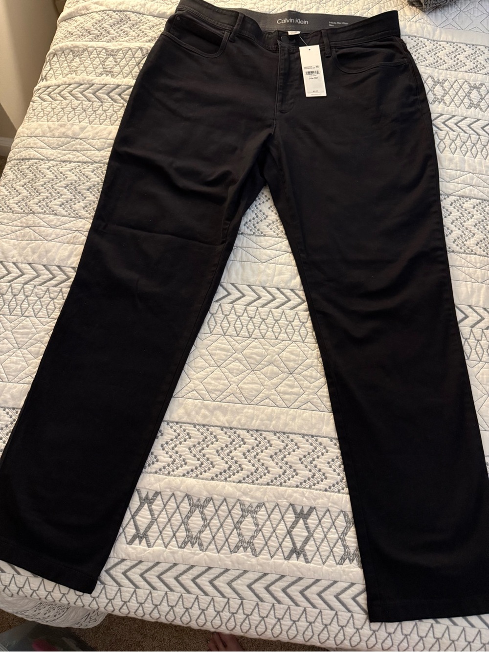 Calvin Klein Men's Black pants 34/30 slim fit stretch